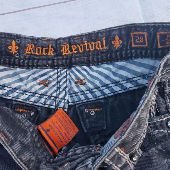 🎸ROCK REVIVAL🤘 PEARL STUDDED FACTORY DISTRESS FRAYED SHORTS 28 - Picture 15 of 16